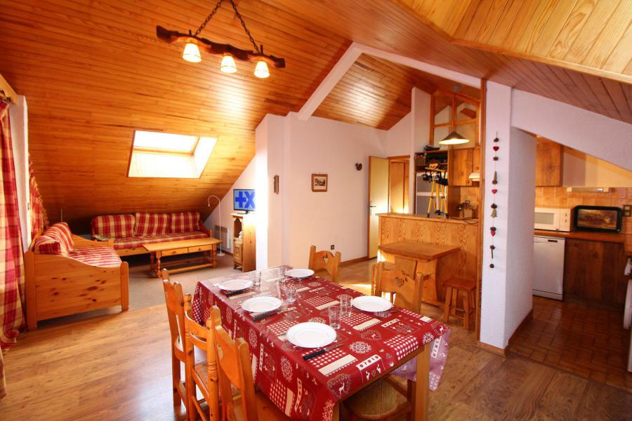 Wakacje w górach Apartament 4 pokojowy 8 osób (014P) - Résidence le Centre - Champagny-en-Vanoise - Pokój gościnny