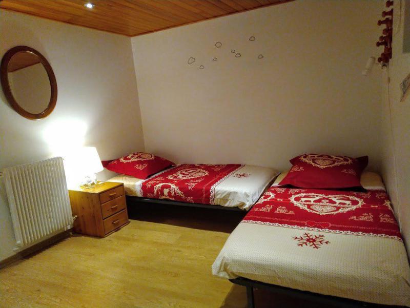Holiday in mountain resort Studio sleeping corner 4 people (A022) - Résidence le Champcella - Serre Chevalier - Accommodation
