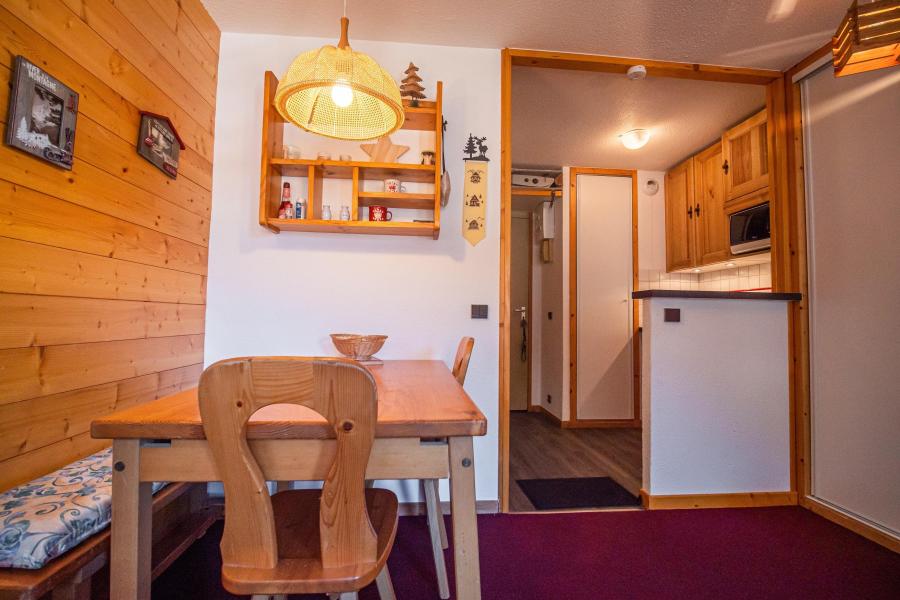 Vakantie in de bergen Studio 3 personen (C33) - Résidence le Cheval Blanc - Valmorel - Woonkamer