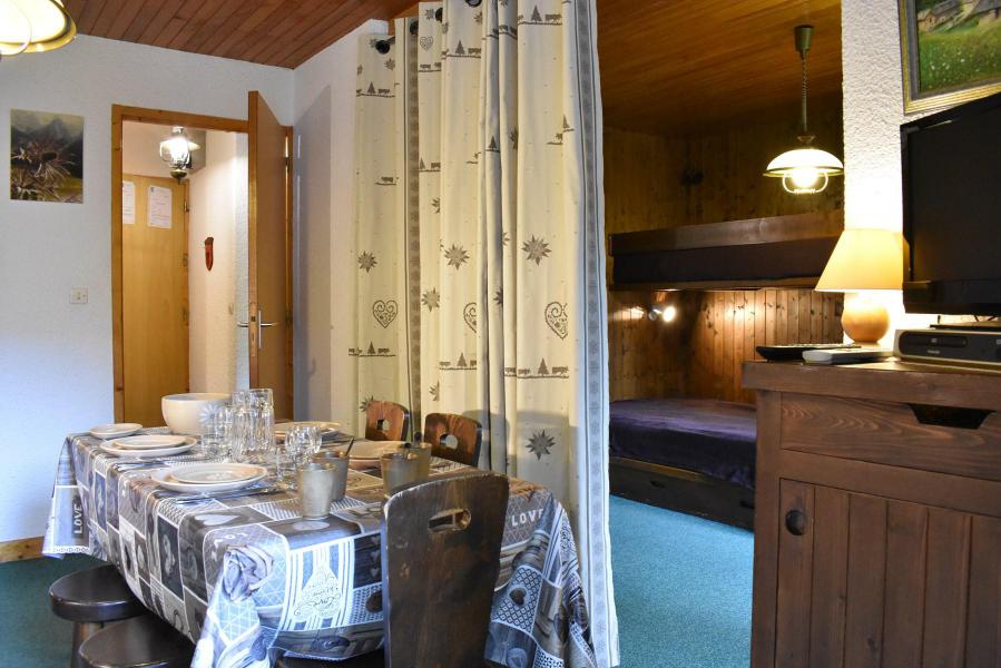 Vacanze in montagna Studio con alcova per 4 persone - Résidence le Cirsé - Méribel - Soggiorno