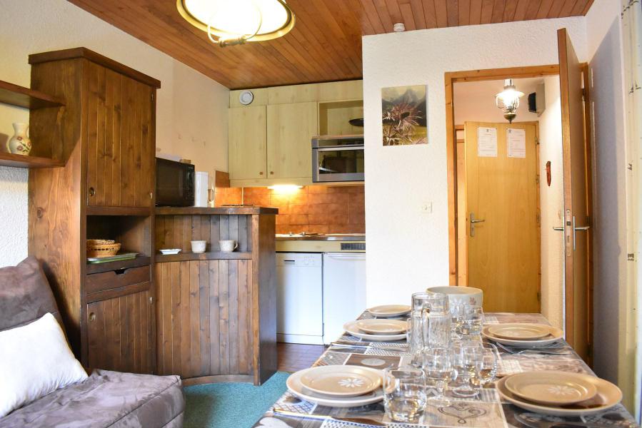 Urlaub in den Bergen Studio Schlafnische 4 Personen - Résidence le Cirsé - Méribel - Wohnzimmer