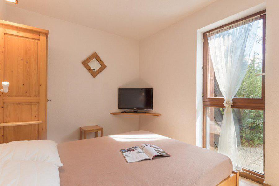 Urlaub in den Bergen Studio Schlafnische 5 Personen (B013) - Résidence le Clos des Cavales 2 - Serre Chevalier - Offener Schlafbereich