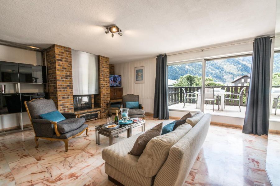 Holiday in mountain resort 3 room apartment 4 people (Agata) - Résidence le Clos du Savoy - Chamonix - Living room