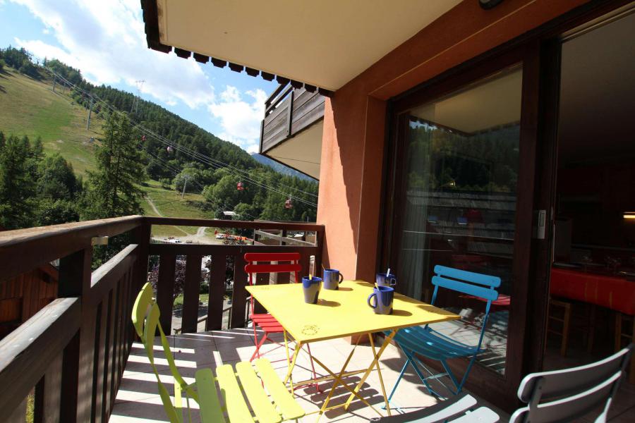 Vakantie in de bergen Studio bergnis 4 personen (A012) - Résidence le Clos - Serre Chevalier - Terras