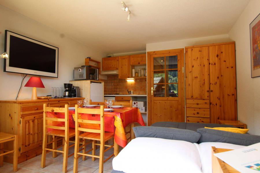 Vakantie in de bergen Studio bergnis 4 personen (A012) - Résidence le Clos - Serre Chevalier - Woonkamer