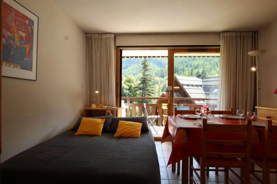 Vakantie in de bergen Studio bergnis 4 personen (A012) - Résidence le Clos - Serre Chevalier - Woonkamer