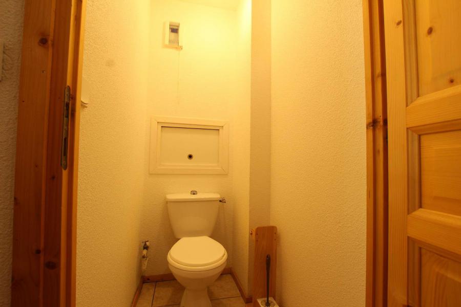 Vacanze in montagna Studio con alcova per 4 persone (D019) - Résidence le Clos - Serre Chevalier - WC