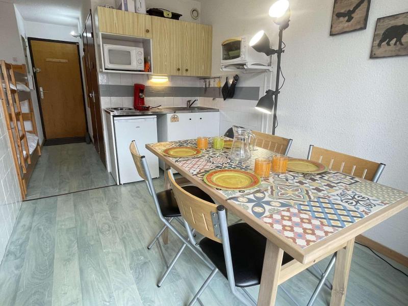 Holiday in mountain resort 2 room apartment 4 people (37B) - Résidence le Cristal B - Risoul - Living room