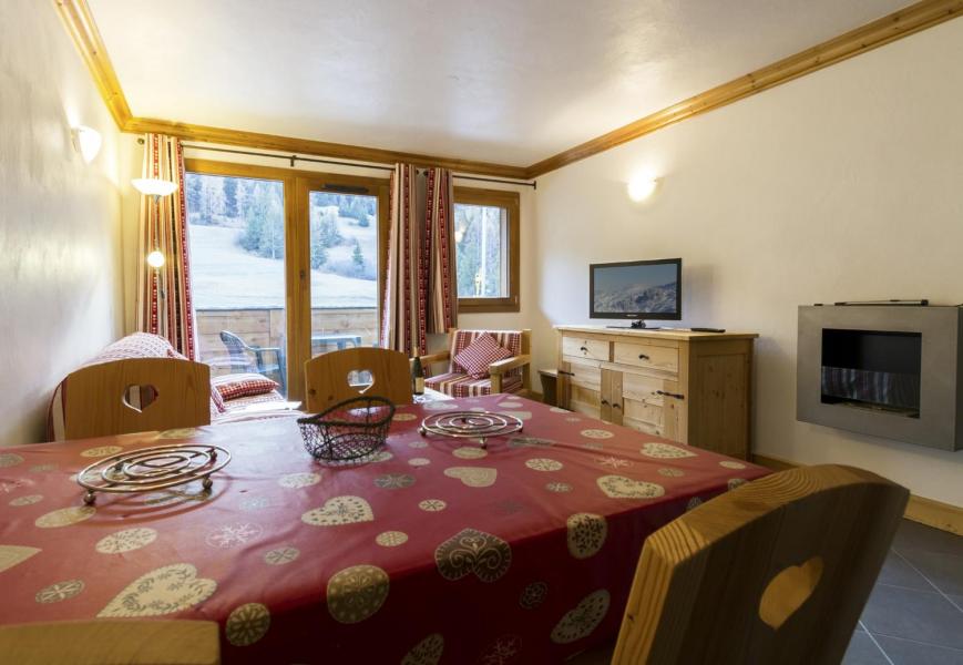 Holiday in mountain resort 4 room apartment 6 people - Résidence le Critérium - Val Cenis - Fireplace