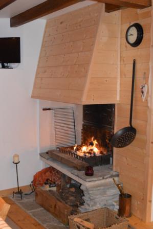 Holiday in mountain resort 3 room mezzanine apartment 6 people (010CL) - Résidence le Dahu - Champagny-en-Vanoise - Fireplace