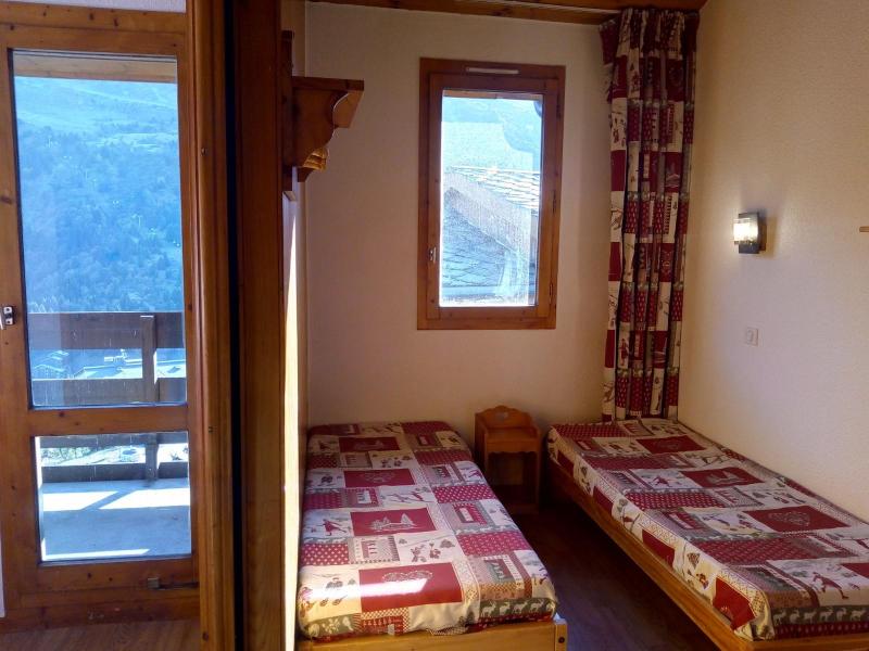 Holiday in mountain resort Studio 4 people (077) - Résidence le Dandy - Méribel-Mottaret - Sofa-bed