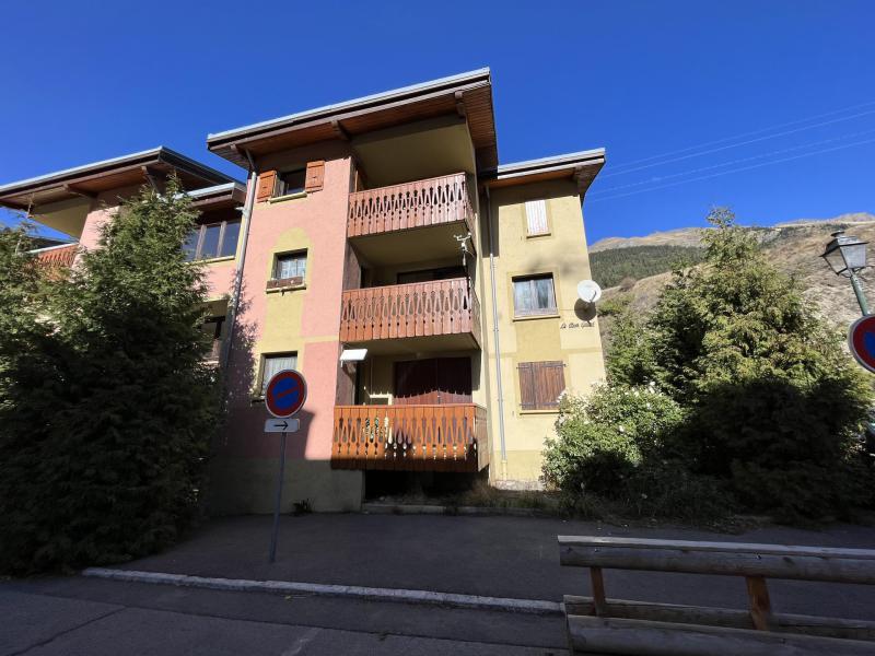 Rent in ski resort 3 room apartment sleeping corner 6 people (008) - Résidence le Dom Gabet - Val Cenis - Summer outside