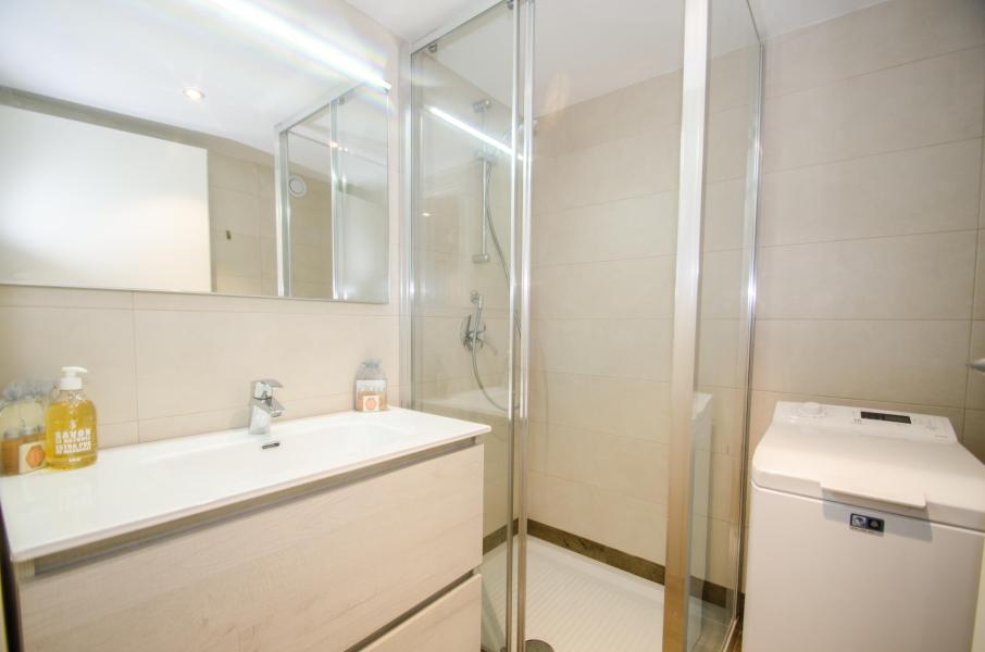 Vacances en montagne Appartement 3 pièces 4 personnes (LUCIOLE) - Résidence le Fassoret - Chamonix - Salle de douche