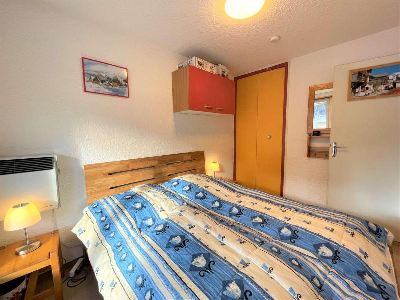 Holiday in mountain resort 2 room apartment sleeping corner 5 people (108) - Résidence le Galibier - Serre Chevalier - Bedroom