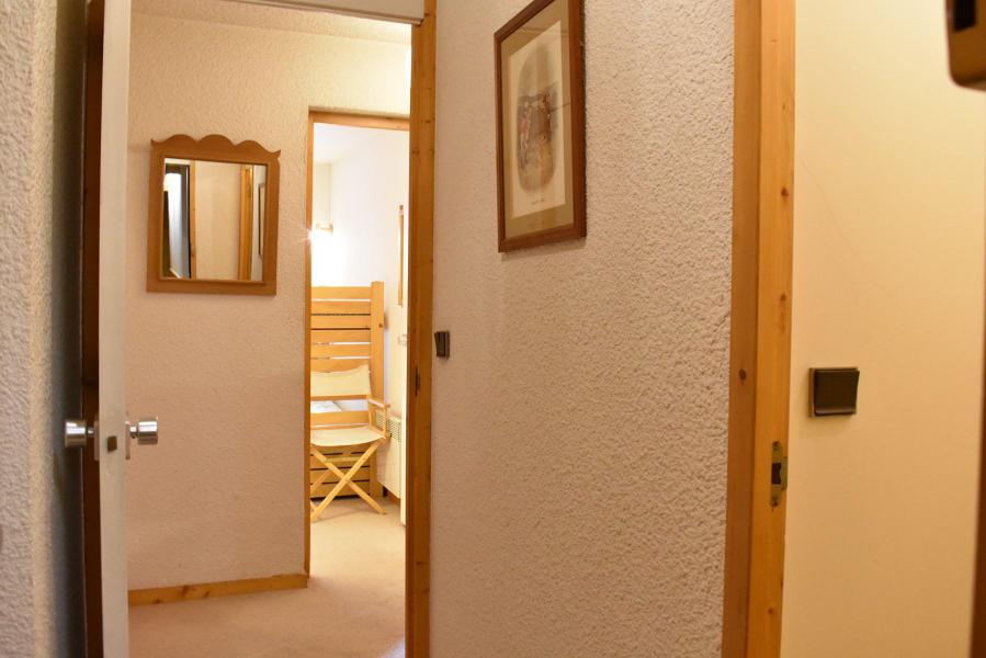 Каникулы в горах Апартаменты 2 комнат  3-5 чел. (13) - Résidence le Genèvrier - Méribel - Коридор