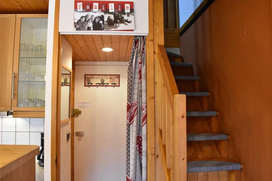 Urlaub in den Bergen 3 Zimmer Maisonettewohnung für 6 Personen (031) - Résidence le Genèvrier - Méribel - Treppen