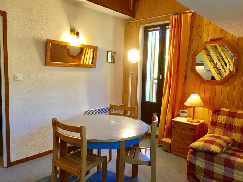 Holiday in mountain resort 2 room mezzanine apartment 4 people (4020-401) - Résidence le Grand Adret - Villard de Lans - Living room