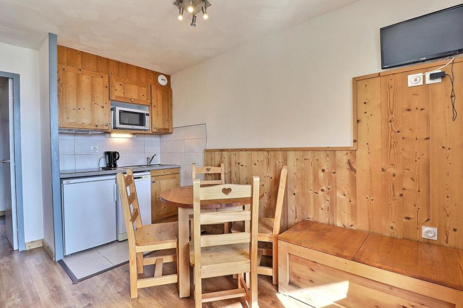 Wakacje w górach Apartament 2 pokojowy 4 osób (618) - Résidence le Grand Bois A - La Tania - Pokój gościnny