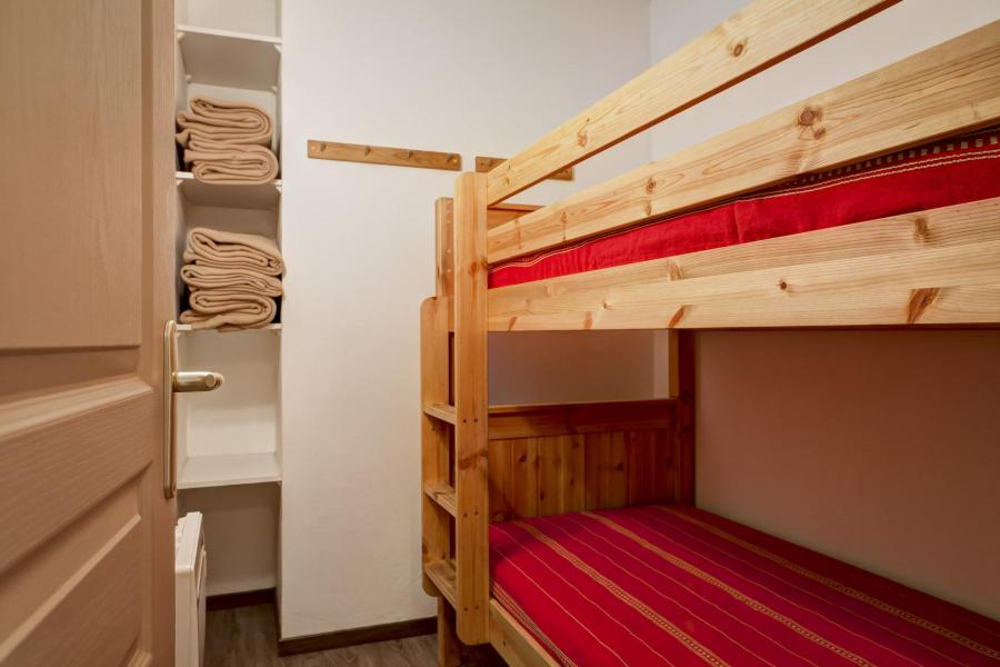 Holiday in mountain resort 4 room apartment 6 people (321) - Résidence le Grand Chalet - Brides Les Bains - Bunk beds