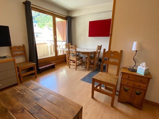 Vacances en montagne Studio cabine 5 personnes (301) - Résidence le Grand Chalet - Brides Les Bains - Chaise