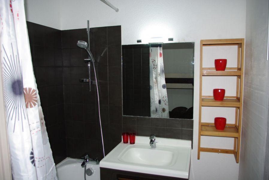 Vacances en montagne Studio coin montagne 4 personnes (104) - Résidence le Grand Chalet - Brides Les Bains - Logement