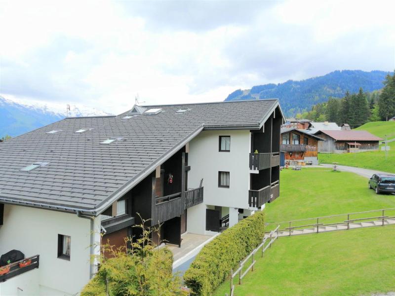 Urlaub in den Bergen Studio Schlafnische 4 Personen (105) - Résidence le Grand Morillon - Morillon - Draußen im Sommer