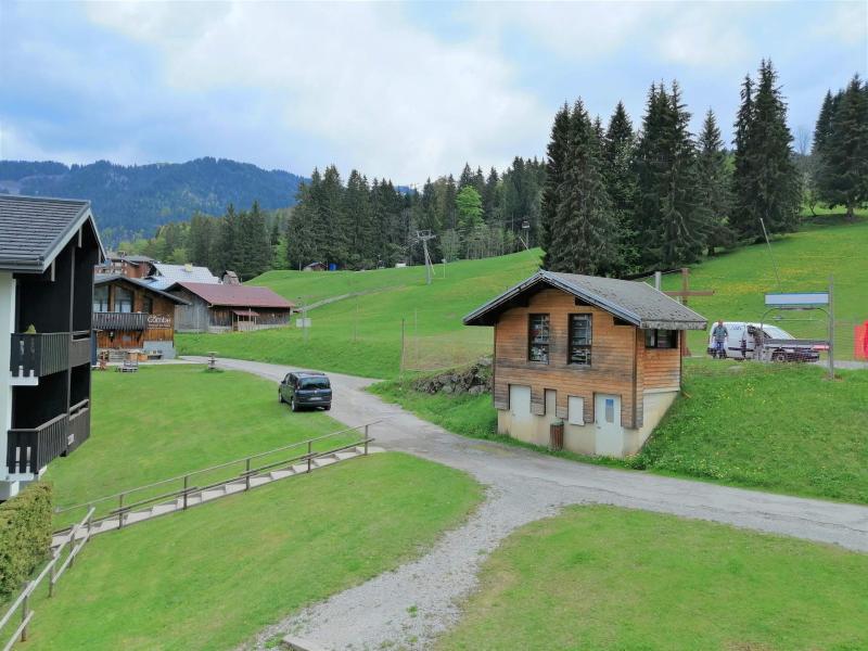 Vacances en montagne Studio coin montagne 4 personnes (105) - Résidence le Grand Morillon - Morillon - Extérieur été