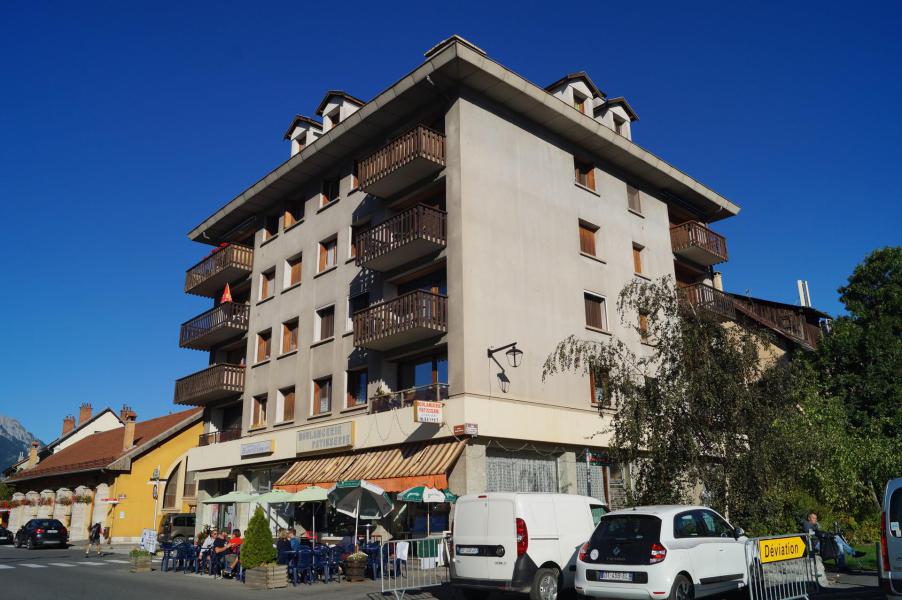 Vacances en montagne Résidence le Gravier - Pra Loup - Extérieur été