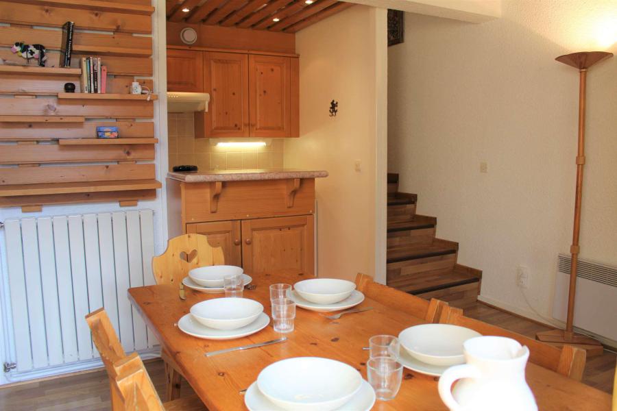 Holiday in mountain resort 2 room duplex apartment 6 people (0012) - Résidence le Hameau - Vars