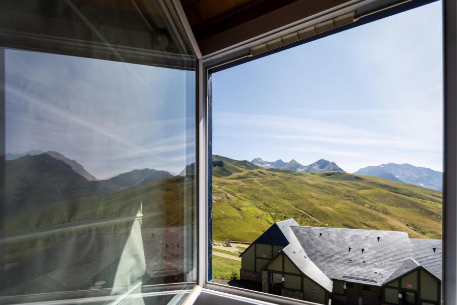 Vakantie in de bergen Résidence le Hameau de Balestas - Peyragudes - Raam