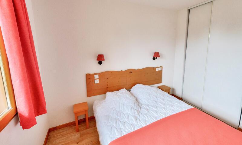 Skiverleih 2-Zimmer-Appartment für 4 Personen (Confort 25m²) - Résidence le Hameau des Ecrins - Maeva Home - Puy-Saint-Vincent - Draußen im Sommer