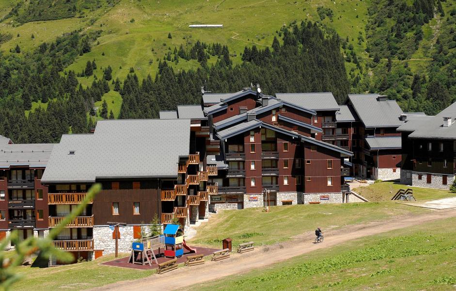 Ski verhuur Résidence le Hameau du Mottaret - Méribel-Mottaret - Buiten zomer