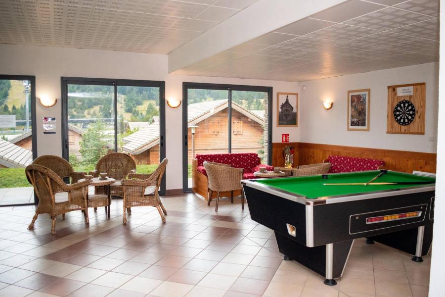 Le Spot Billiard Lounge