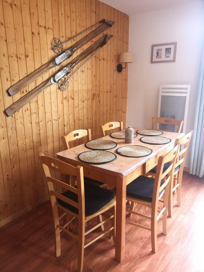 Vakantie in de bergen Chalet duplex 3 kamers 6 personen (H1) - Résidence le Hameau du Puy - Superdévoluy - Woonkamer