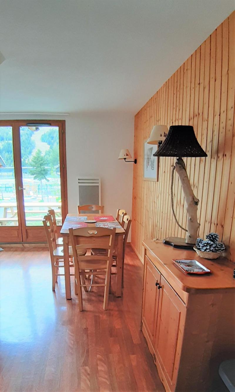 Vacaciones en montaña Chalet duplex 3 piezas para 6 personas (K2) - Résidence le Hameau du Puy - Superdévoluy - Estancia