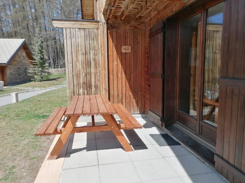 Vacanze in montagna Chalet semi-indipendente 3 stanze per 6 persone (K2) - Résidence le Hameau du Puy - Superdévoluy - Terrazza