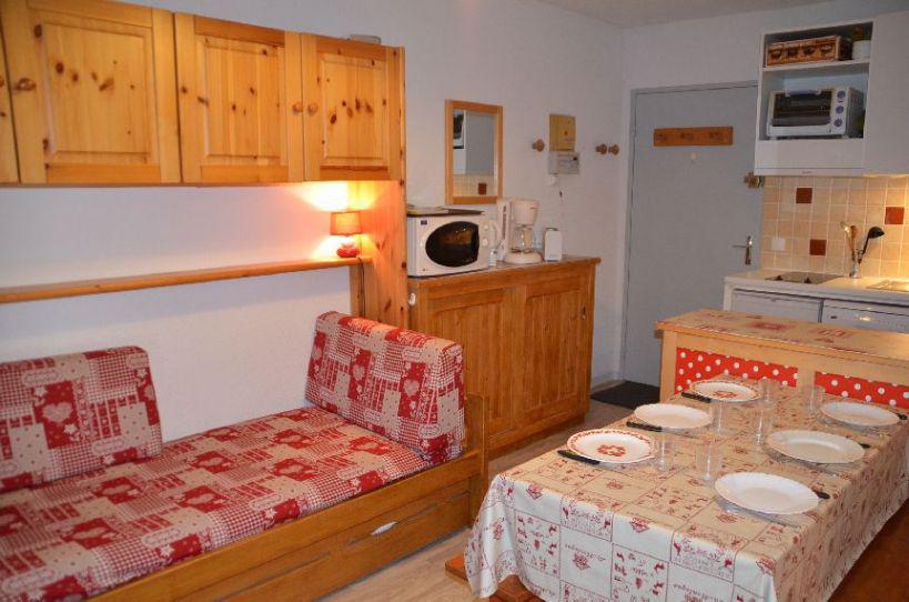 Holiday in mountain resort Studio sleeping corner 4 people (B66) - Résidence le Jettay - Les Menuires - Kitchenette