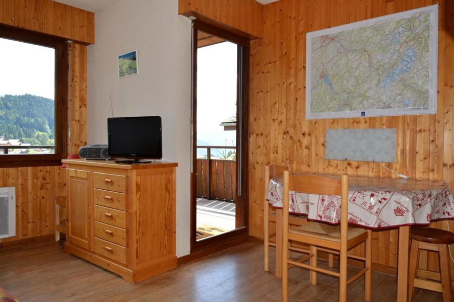 Vakantie in de bergen Studio cabine 4 personen (021) - Résidence le Kodiac - Le Grand Bornand - Woonkamer