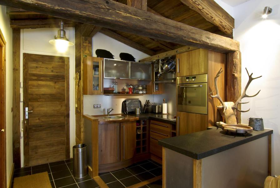 Holiday in mountain resort 2 room apartment 4 people (icone) - Résidence le Majestic - Chamonix - Kitchen