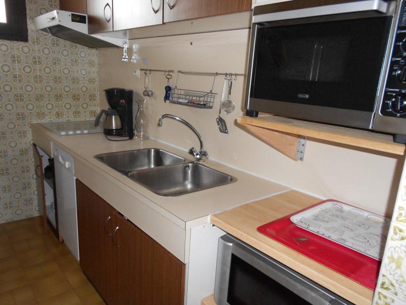 Holiday in mountain resort 4 room apartment 9 people (B1) - Résidence le Majestic I - Alpe d'Huez - Kitchenette