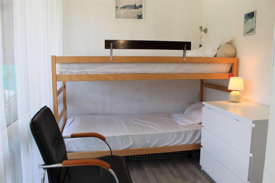 Vacaciones en montaña Apartamento 2 piezas para 4 personas (110) - Résidence le Mélèzen - Vars - Cabina