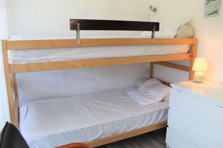 Vacaciones en montaña Apartamento 2 piezas para 4 personas (110) - Résidence le Mélèzen - Vars - Cabina