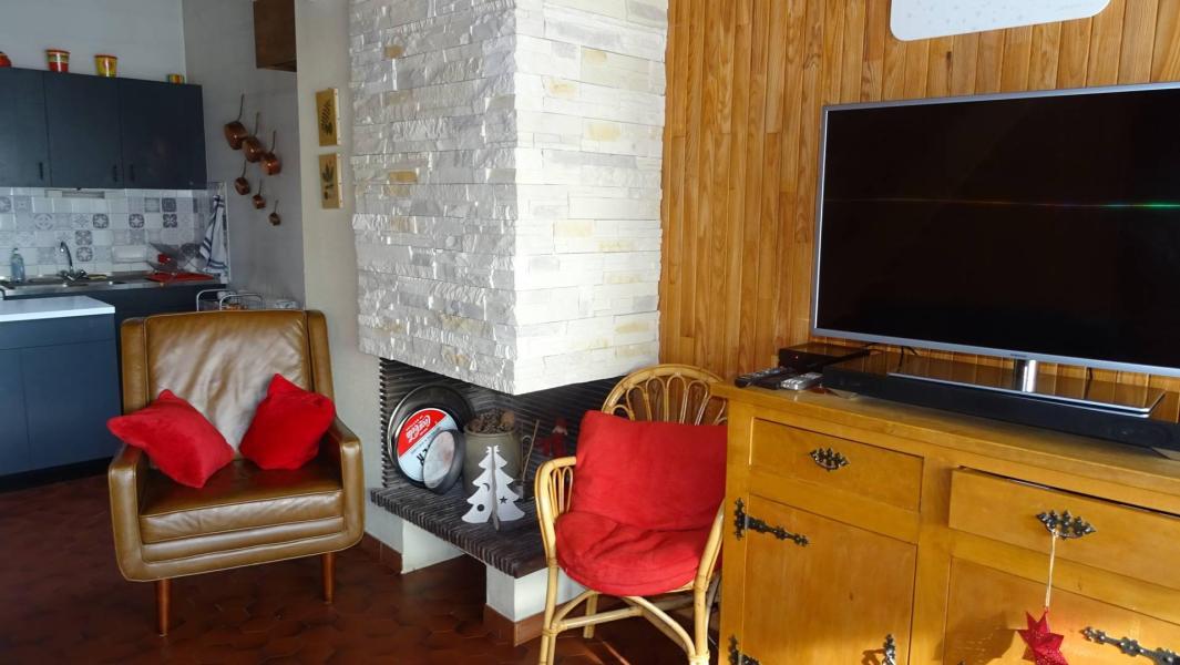 Holiday in mountain resort 3 room duplex apartment 7 people - Résidence Le Mont Caly - Les Gets - Living room