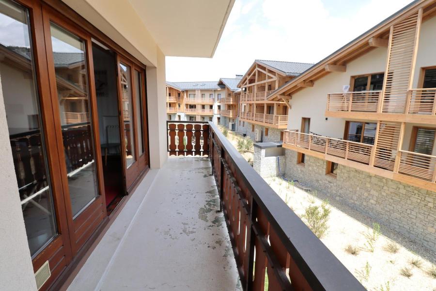 Rent in ski resort 2 room apartment 6 people - Résidence Le Mont Caly - Les Gets - Summer outside