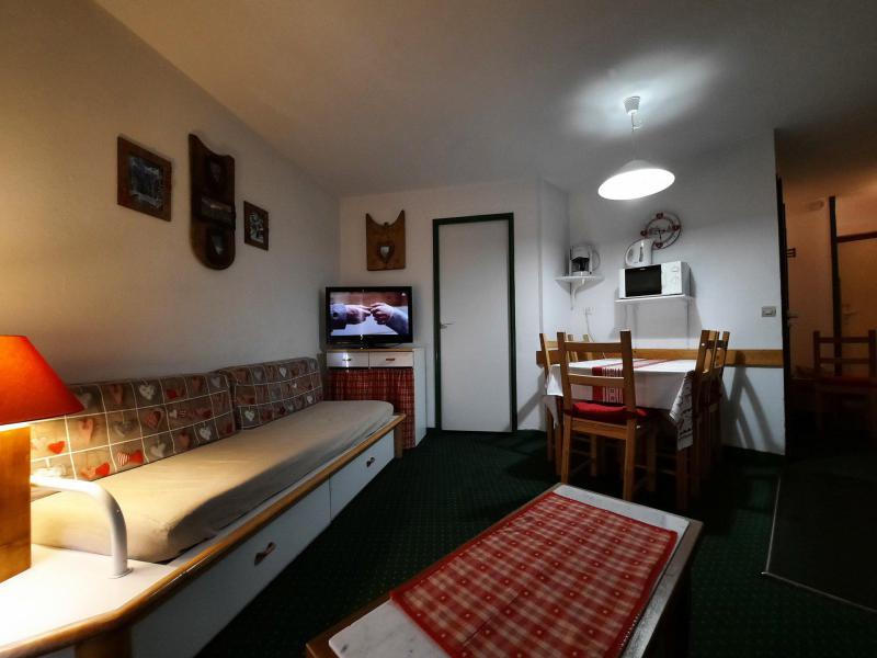 Urlaub in den Bergen 3-Zimmer-Holzhütte für 6 Personen (817) - Résidence le Nécou - Les Menuires - Wohnzimmer