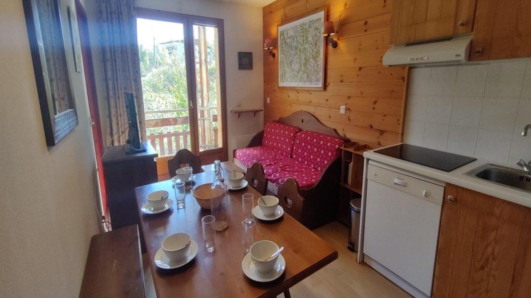Holiday in mountain resort 2 room apartment sleeping corner 6 people (B39) - Résidence le Palatin - Pelvoux - Accommodation
