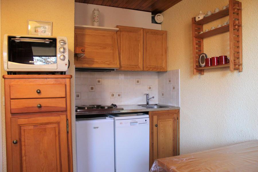 Vacances en montagne Studio coin montagne 4 personnes (111) - Résidence le Pastourlet - Vars - Kitchenette