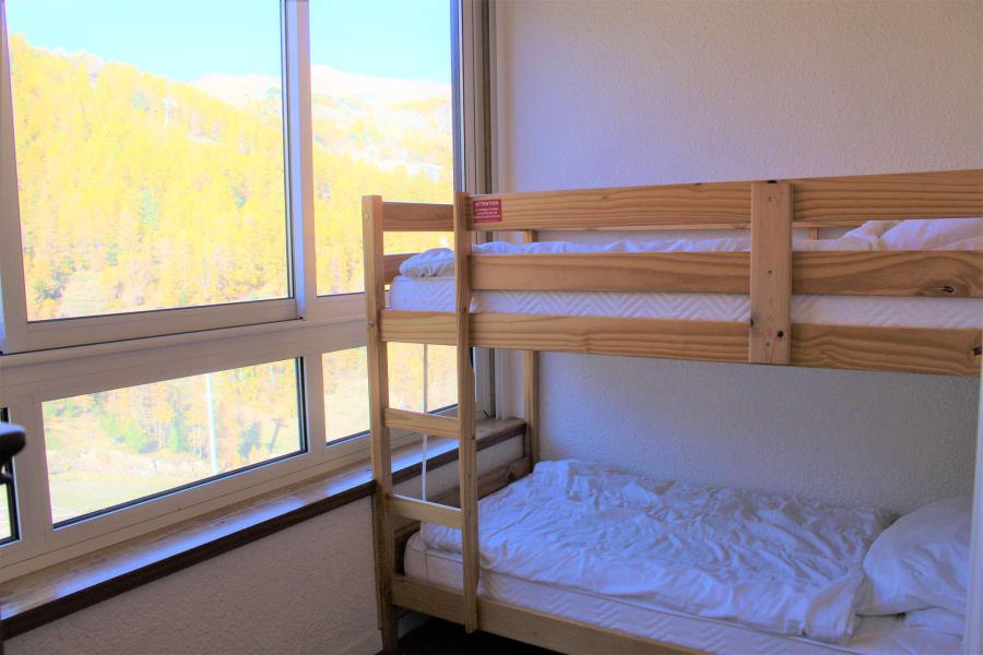 Urlaub in den Bergen 3-Zimmer-Appartment für 6 Personen (1053) - Résidence le Pelvoux II - Vars - Stockbetten