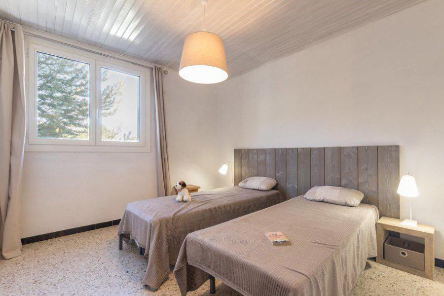 Holiday in mountain resort 3 room apartment 6 people (0210) - Résidence le Pic Blanc - Serre Chevalier - Bedroom