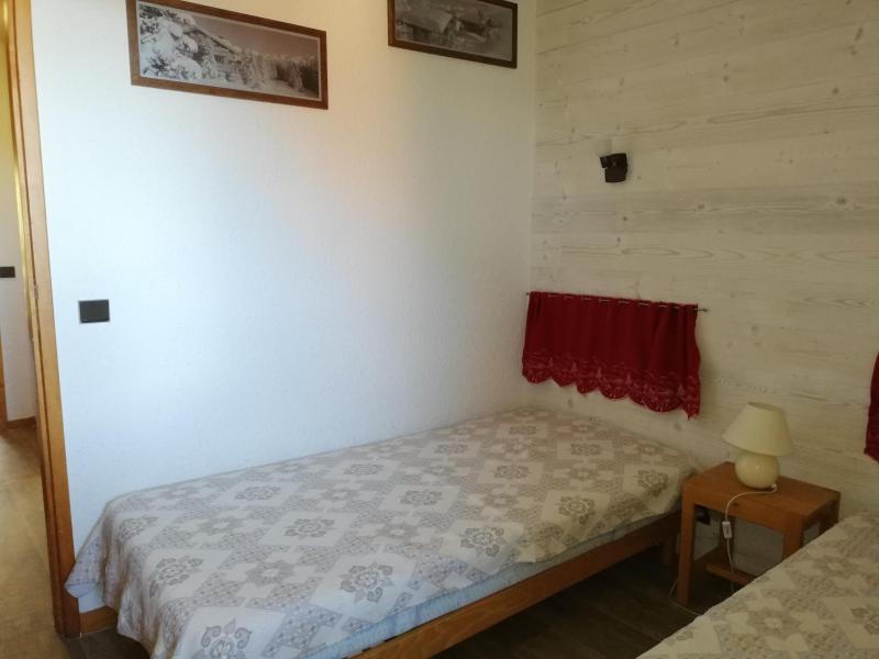 Urlaub in den Bergen Wohnung 3 Mezzanine Zimmer 6 Leute (048) - Résidence le Pierrafort - Valmorel - Offener Schlafbereich